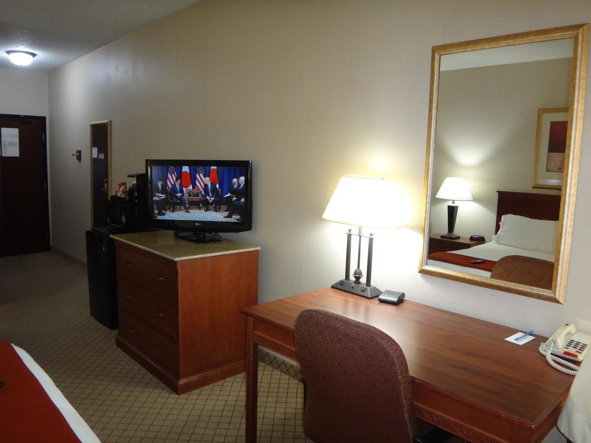 Windsor Inn & Suites Dodge City Luaran gambar